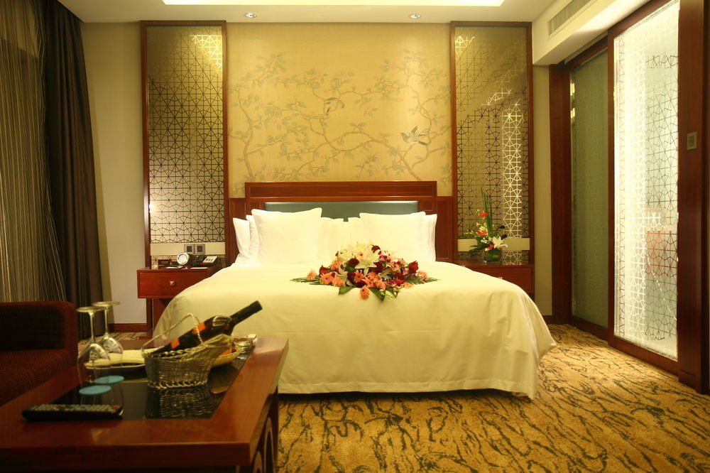Gloria Grand Hotel Wuxi อู๋ซี ภายนอก รูปภาพ